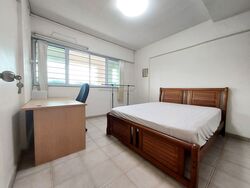 Blk 336 Jurong East Avenue 1 (Jurong East), HDB Executive #446519871